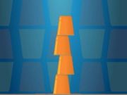 Cups Tower Builder เกมออนไลน์
