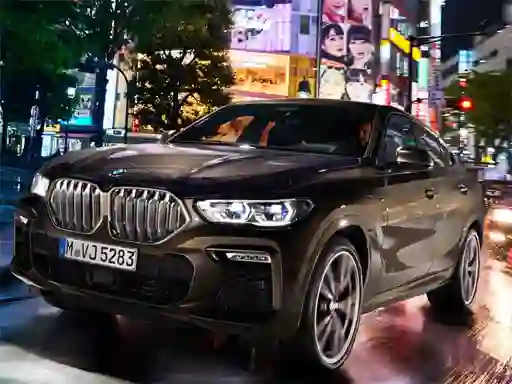 BMW X6 M50I เกมออนไลน์