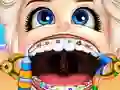 Baby Elsa Wears A Brace เกมออนไลน์