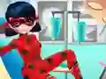 Dotted Girl Ambulance For Superhero เกมออนไลน์