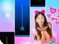 Maria Clara e JP Piano Game Tiles เกมออนไลน์
