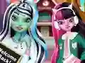 Monster Girls Back To School เกมออนไลน์