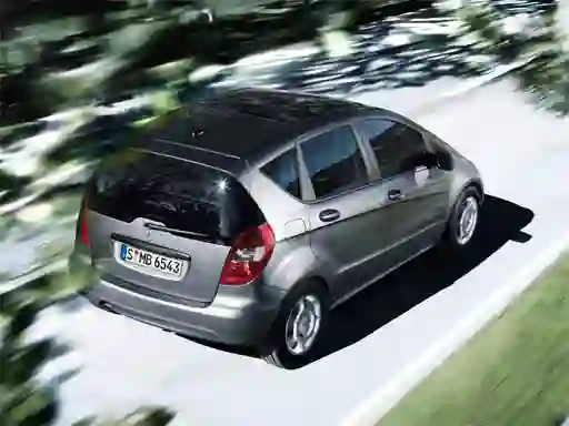 A Class Sedan Puzzle เกมออนไลน์