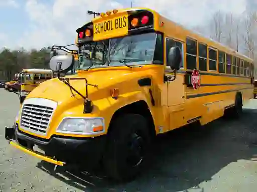 School Buses Puzzle เกมออนไลน์