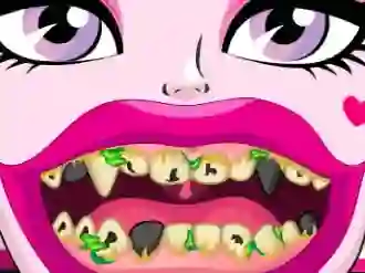 Draculaura Bad Teeth เกมออนไลน์