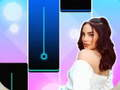 กระเบื้องเปียโน Kim Loaiza  เกมออนไลน์