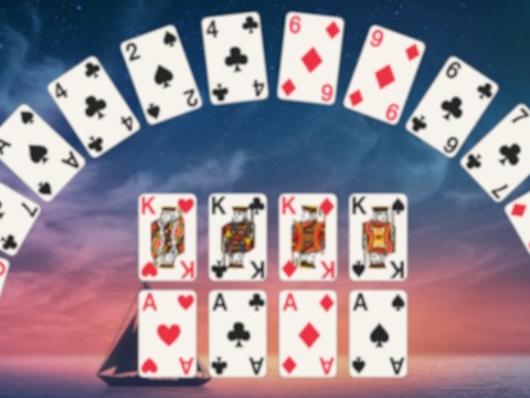 Crescent Solitaire  เกมออนไลน์